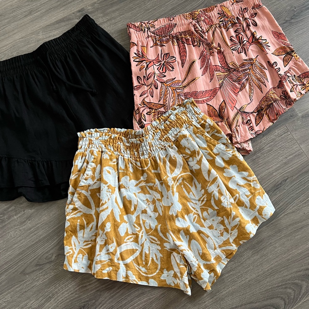 Wild Fable 3 pairs of shorts Size M/L
